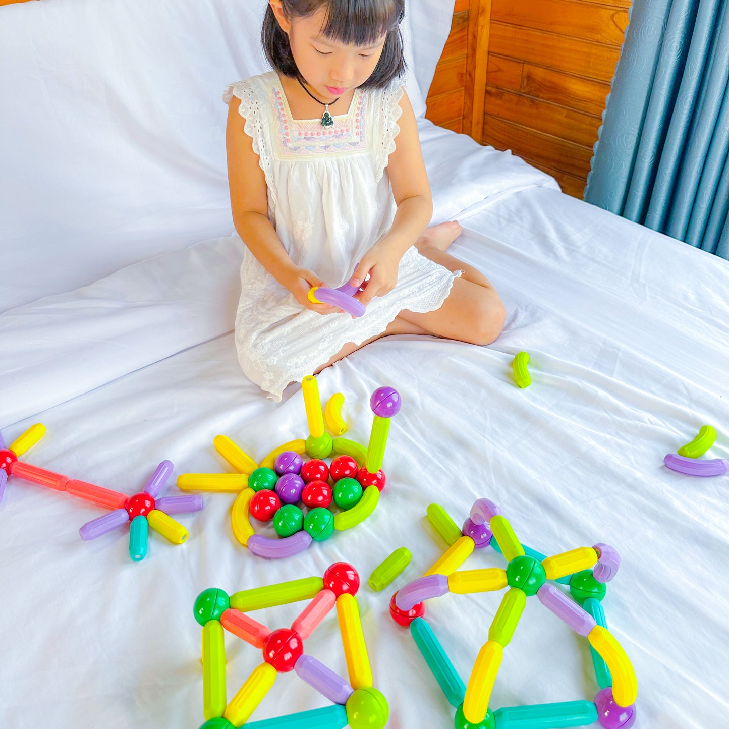 MagnePlay - Magnetic Building Toy